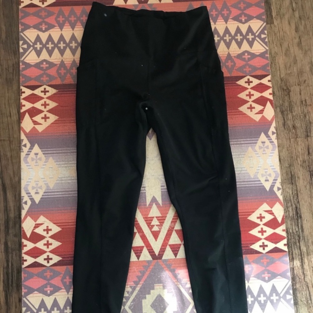 Yogalicious black leggings with pockets